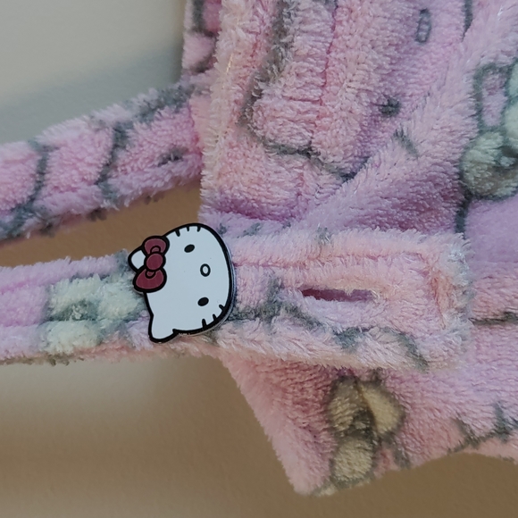 Girl's Hello Kitty Robe - Picture 3 of 9